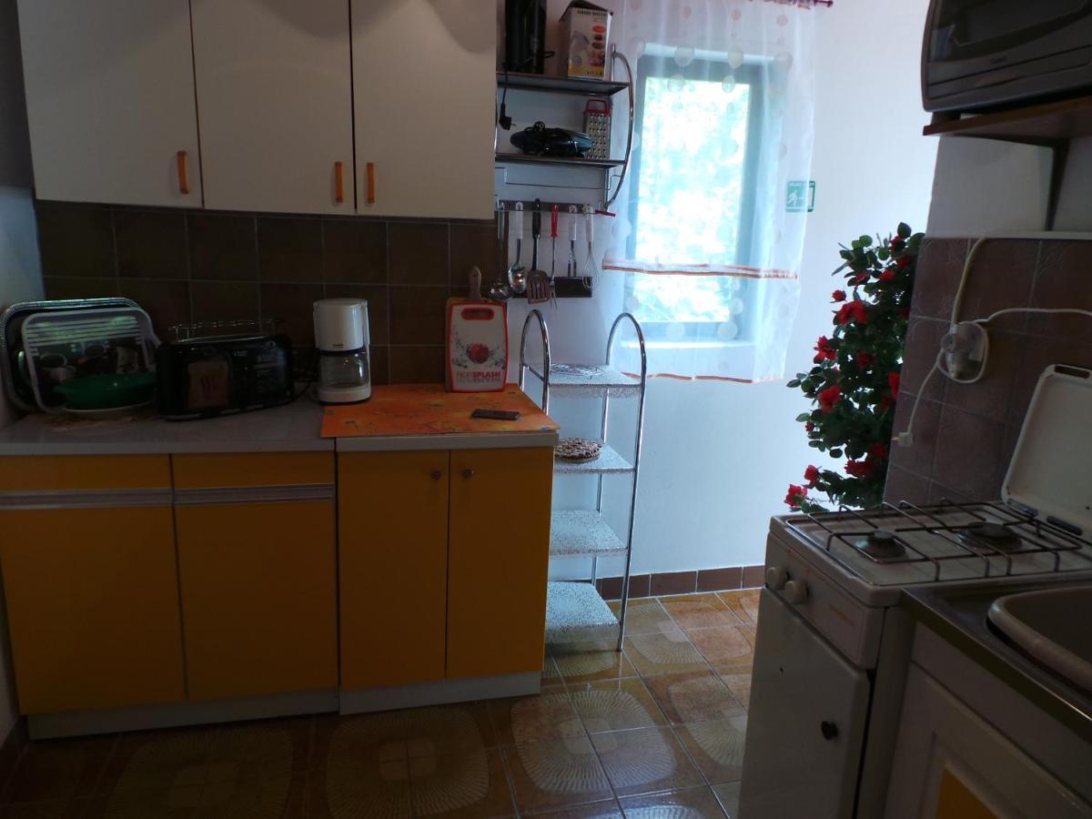 2 L Lägenhet Jablanac Exteriör bild